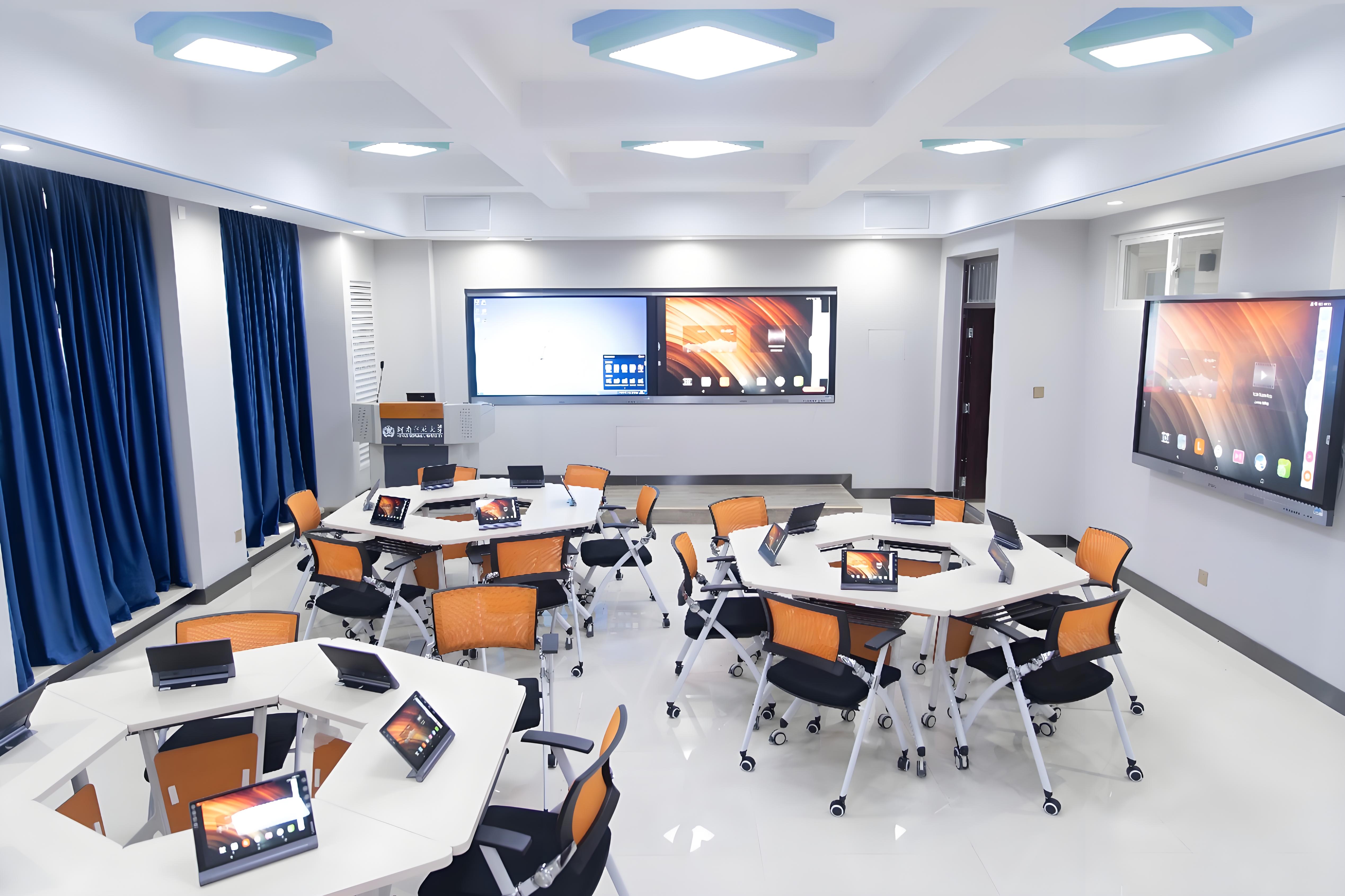 智慧教學(xué)環(huán)境061701.jpg